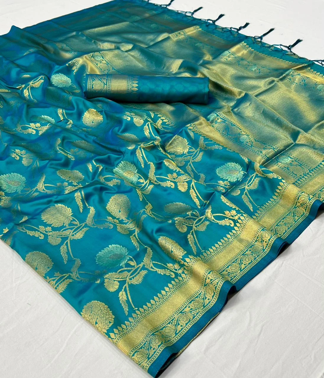 Rajtex 258000 Series Handloom Weaving Wholesale Fancy Sarees Catalog — Wholesale Sarees, rajtex wholesale from Surat - Gallery Image 6